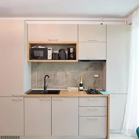 Capri N Pool Apartment *