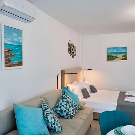 Apartament Capri N Pool *