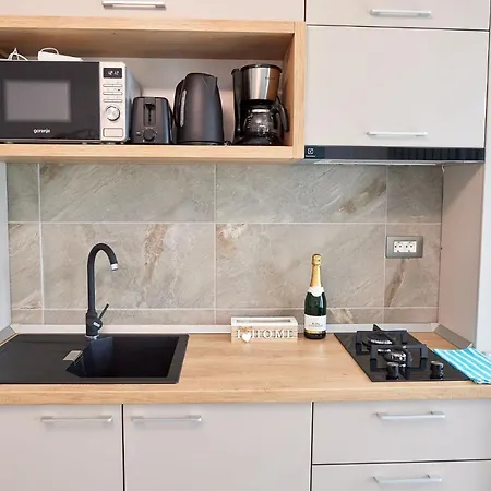 Capri N Pool Năvodari